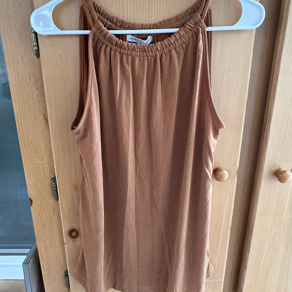 Green Envelope Camel Sleeveless Tank Top